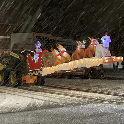 Holiday Hullabaloo Lighted Parade